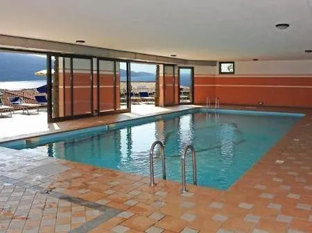 Dreizimmerwohnung Mit Seeblick Tignale