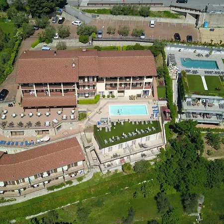 Dreizimmerwohnung Mit Seeblick Apartament Tignale